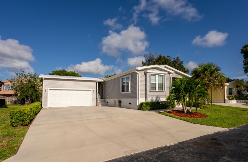 Who Does Home Garage Constructions