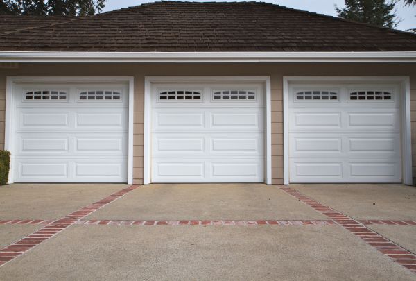 Three Car Garage Building